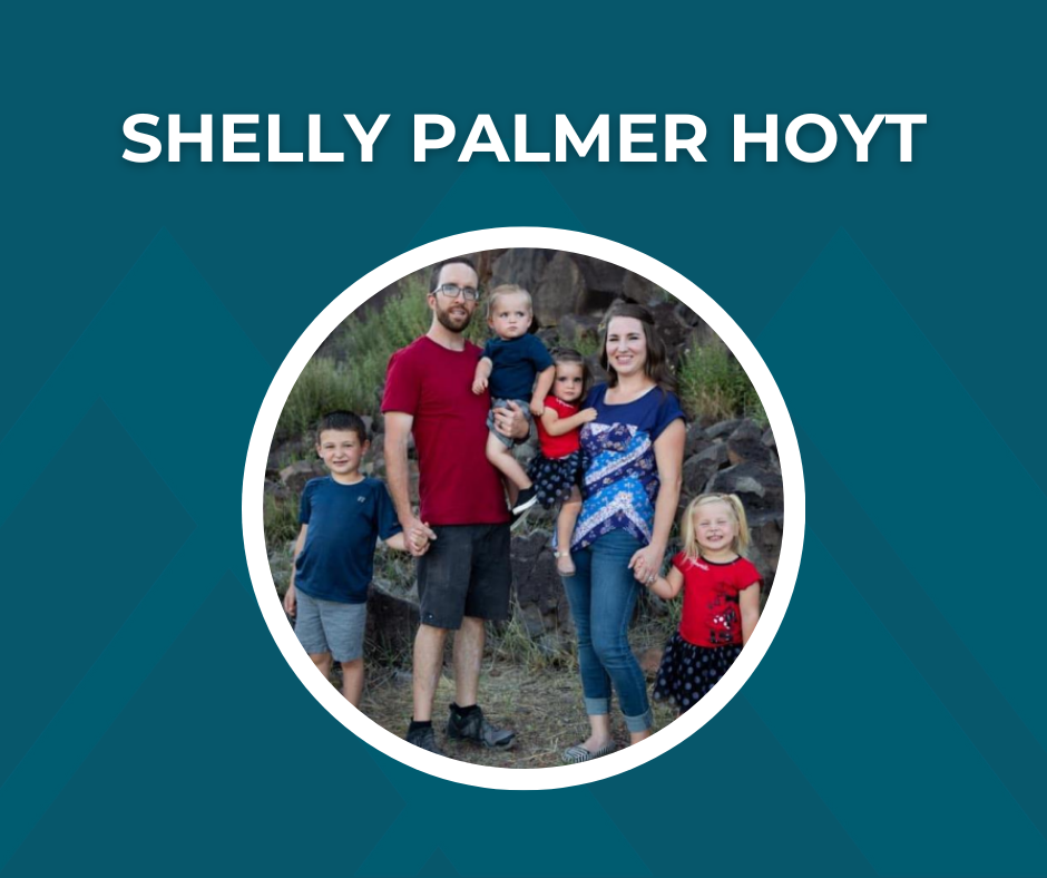 Picture of Shelly Palmer Hoyt with family and text "Shelly Palmer Hoyt"